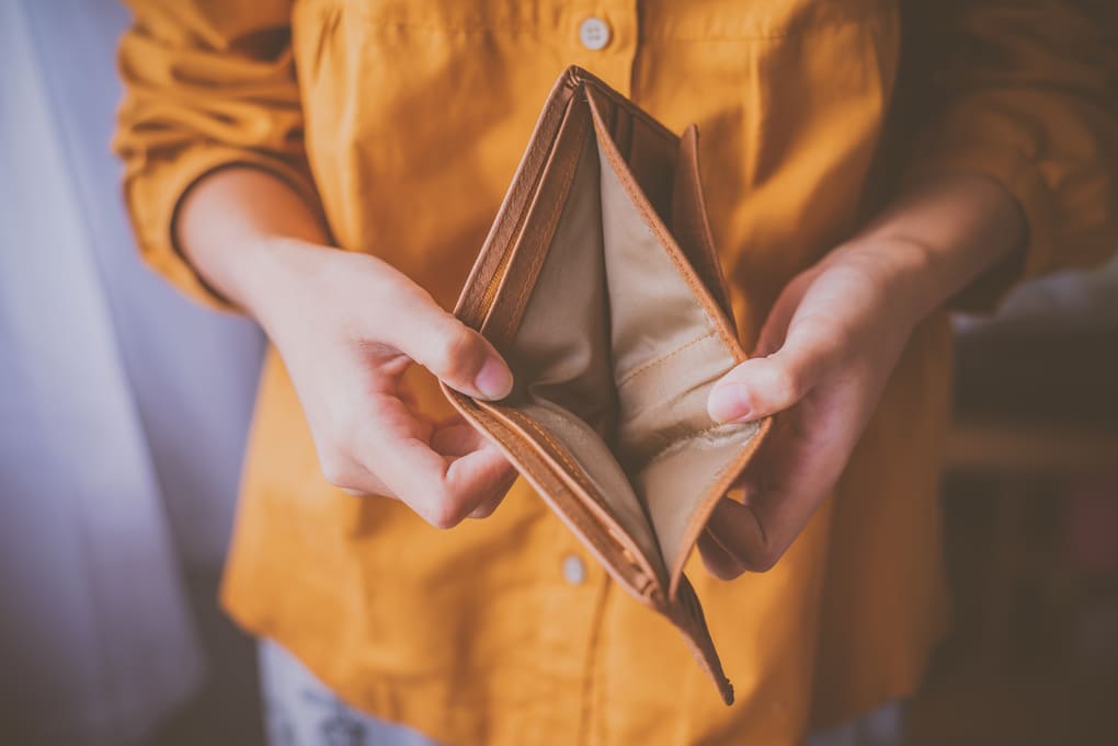 Cierre masivo de empresas y fuga de capitales: el impacto en la economía hondureña bajo el gobierno de LIBRE