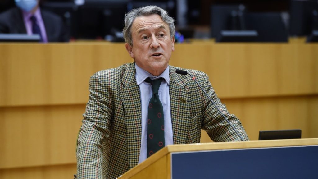 Tertsch advierte sobre el pánico de Castro y Moncada ante derrota