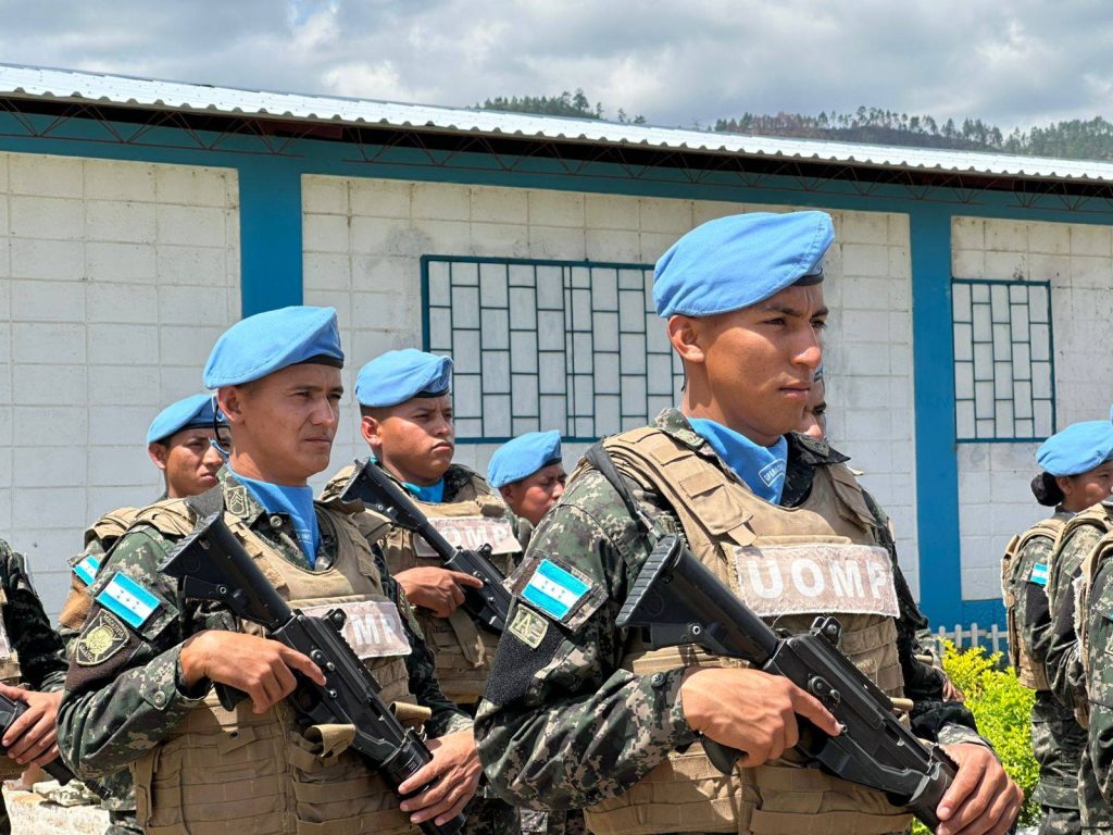 Honduras: Elecciones Marcadas por Hostigamiento a Prensa y Amenaza de Boicot Militar